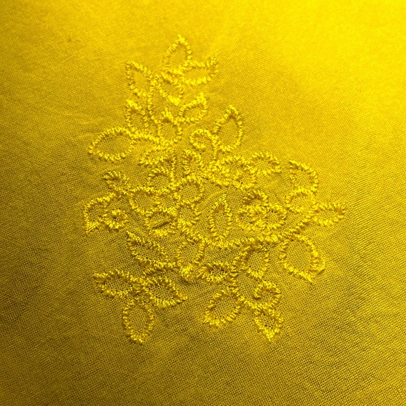 Forever 21 Contemporary Yellow Gold Ruffle Flounce Top, L 8/10 - Picture 5 of 11